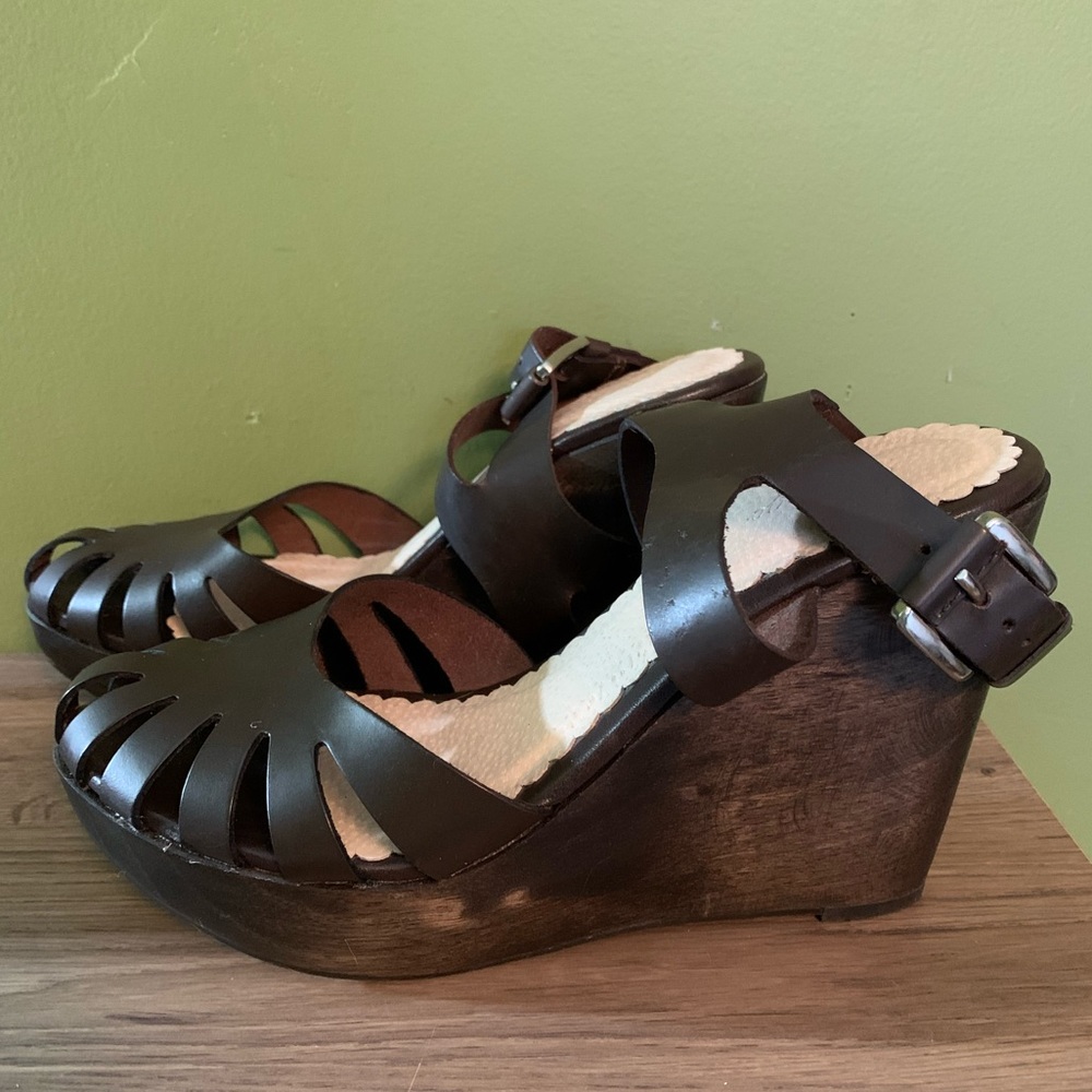 Gorgeous brown leather Mango wedges - Picture 2 of 13